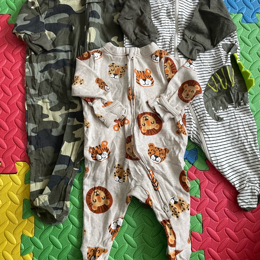 Set of 3 Zipper Onsies